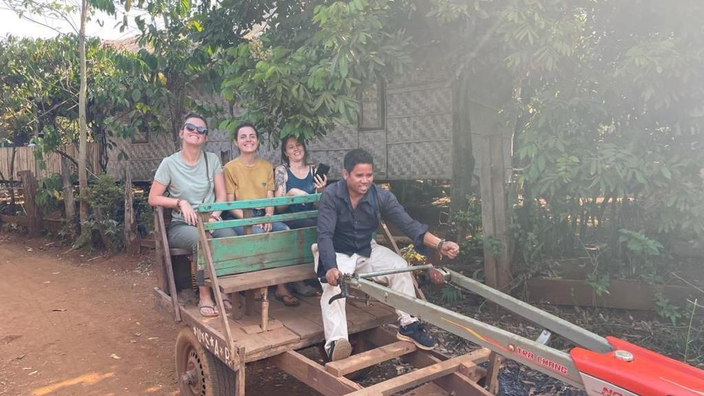 Somphone Homestay Breakfast And Dinner Included Muang Thateng Экстерьер фото